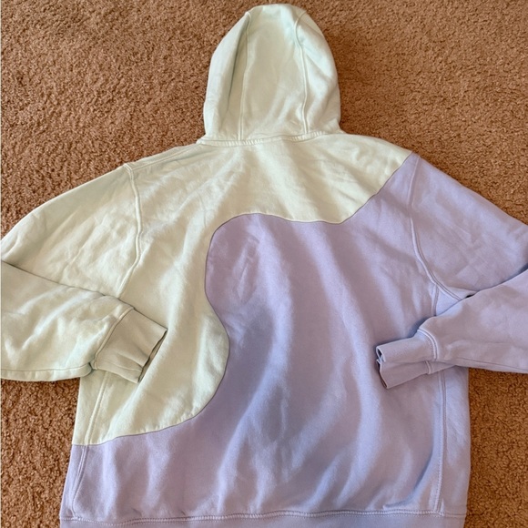 Nike Mint and Lavender Hoodie - Picture 2 of 5